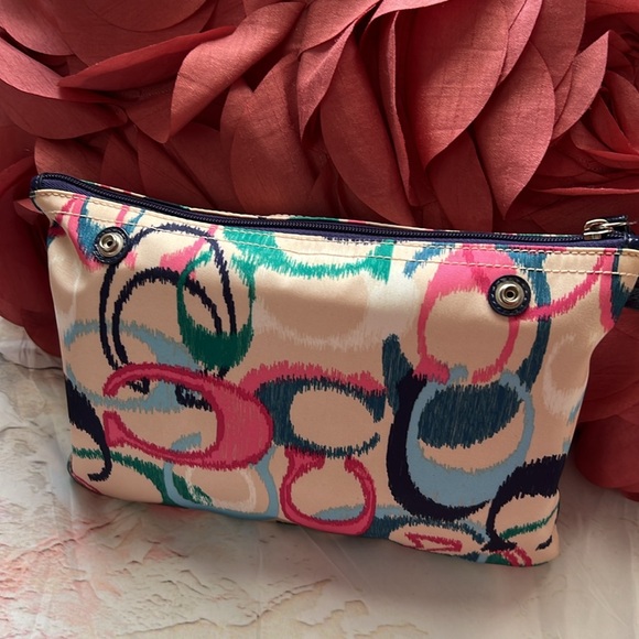 Medium size overnight bag - Picture 7 of 7